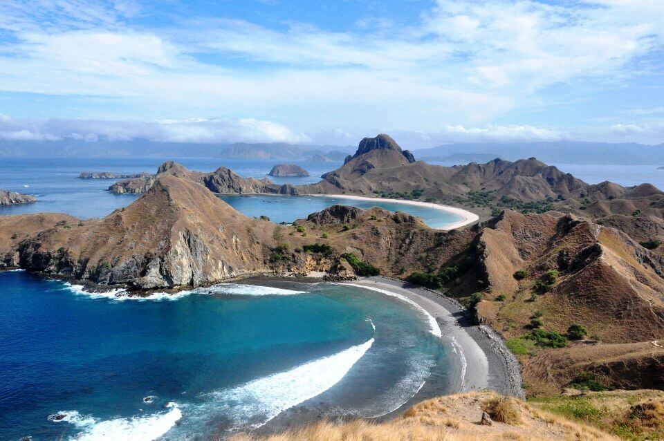 private komodo island tour from Bali with hotel and boat